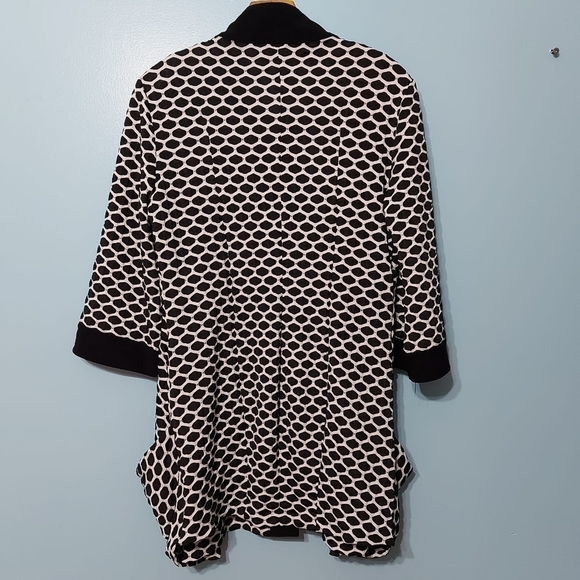 Joseph Ribkoff Textured Tunic Top - Picture 3 of 13